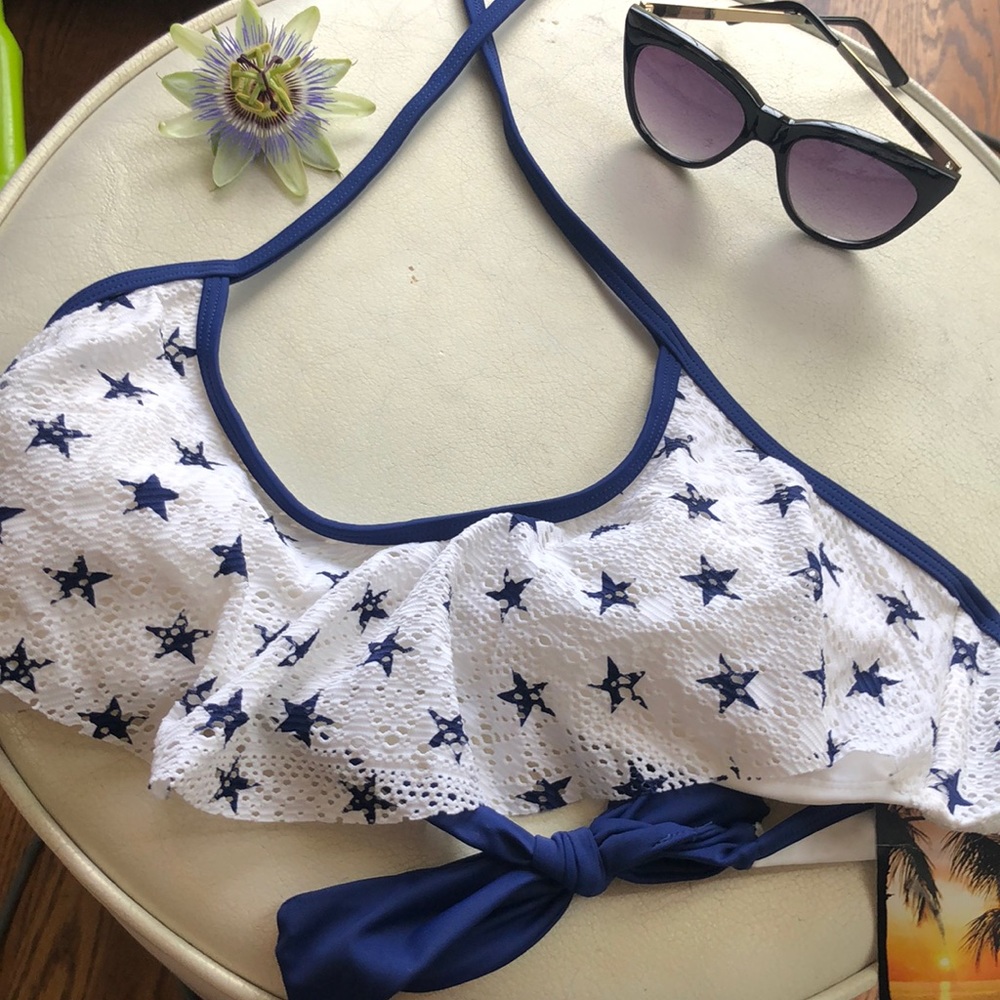 Endless Sun ruffled bikini top 💙